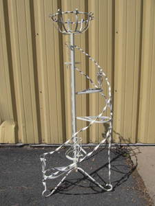 lot 261 image: Vintage White Painted Metal Spiral Staircase Plant Stand