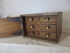 lot 319 image: Vintage Heavy Duty Wooden Parts Cabinet