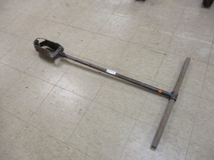 lot 26 image: Post hole digger