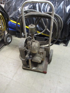 lot 61 image: Airless paint sprayer