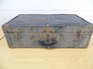 Vintage SuitcaseTrunk