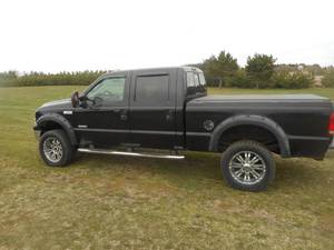lot 3 image: 2005 Ford F350 SD XLT 4x4