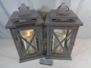 lot 153 image: Pair of Luminara Flameless Candles with Lanterns