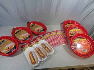 lot 162 image: Large Lot of New BBQ Picnic Serving Baskets