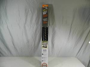 lot 31 image: New ArmorAll Large Heavy Duty Grill Mat
