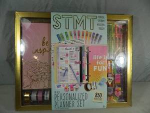 lot 49 image: New 850 Piece Craft Set