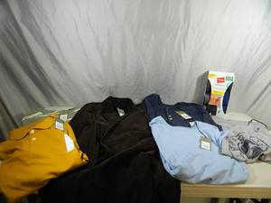 lot 79 image: Lot of XL and XXL Mens Clothing