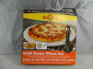 lot 94 image: New Grill Stone Pizza Set