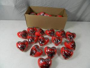 lot 101 image: 28 New M and Ms Hearts