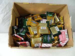 lot 114 image: Over 13 Pounds of Ghirardelli Squares