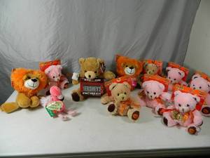 lot 117 image: 11 New Plushes with Candy