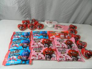 lot 127 image: New M and Ms Assortment