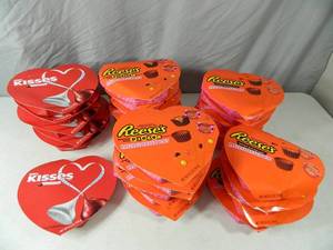 lot 128 image: 25 New Chocolates