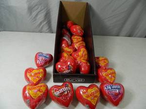 lot 135 image: 20 New Plastic Hearts of Candy