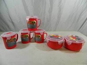 lot 193 image: 6 New Frigidaire Microwave Containers with Lids