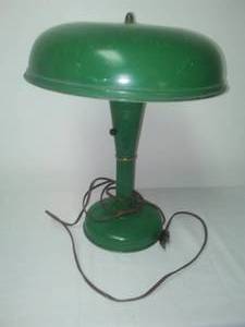 lot 161 image: Vintage green desk lamp