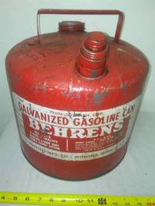 lot 181 image: 5 gallon gas can, old school.