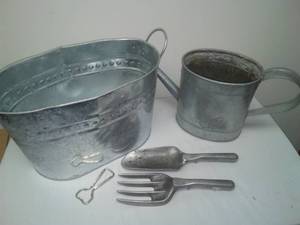 lot 213 image: Gardening - pewter fork & scoop and more.
