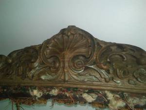 lot 194 image: 2 decorative vintage wood pieces