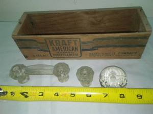 lot 280 image: kraft cheese box #2  glass handles.
