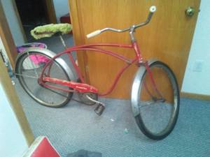 lot 333 image: Hiawatha bicycle bike, 24 in. Boys original