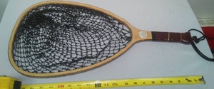 lot 335 image: Trout Landing net excellent