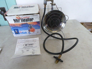 lot 21 image: Mr. Heater Portable Heater
