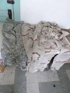 lot 32 image: Camouflage Clothing