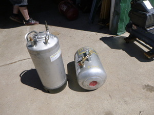 lot 17 image: 2 Tanks