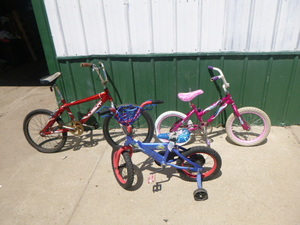 lot 51 image: 3 Childs Bicycles