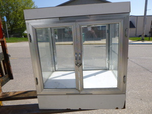 lot 66 image: Glass Bakery Case