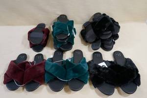 lot 38 image: Slippers
