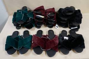 lot 39 image: Slippers