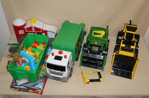lot 68 image: John Deere, Tonka, Lego Large Kids Toys