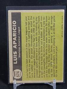 lot 28 image: 1970 Topps Sporting News Baseball Card (5) Lot