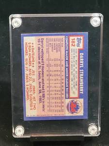 lot 49 image: 1984 Topps Baseball Darrlt Strawberry Rookie Card