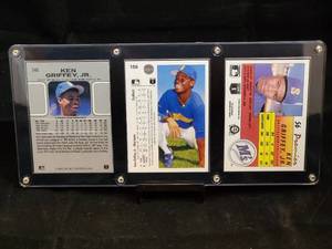 lot 132 image: (3) Card Lot Ken Griffey Jr