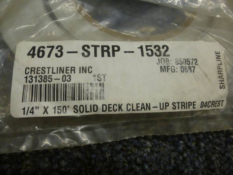 lot 71 image: Pinstripe Crestliner 4673-1532