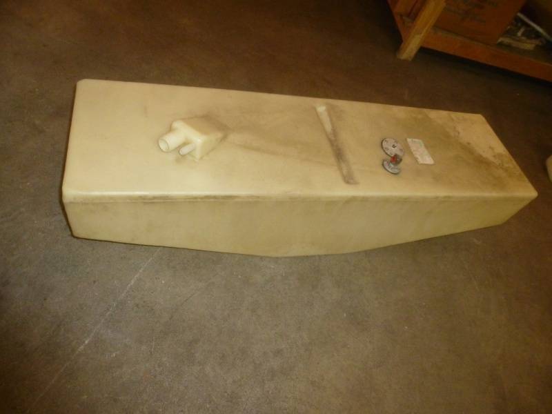 lot 96 image: Fuel Cell V Shape Base