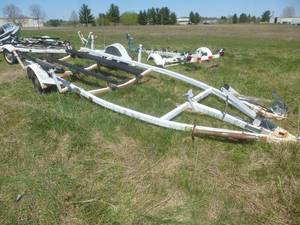 lot 51 image: Bunk Boat Trailer