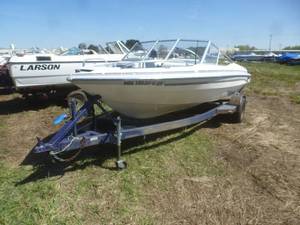 lot 28 image: 1987 Glastron X 195