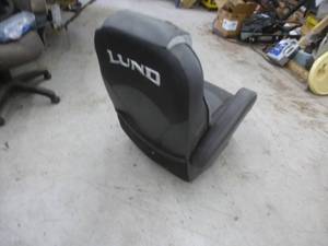 lot 106 image: Lund Captains Chair