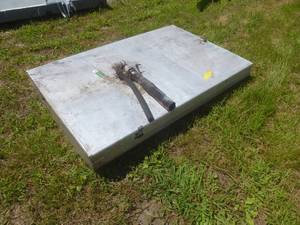 lot 151 image: Aluminum Fuel Tank