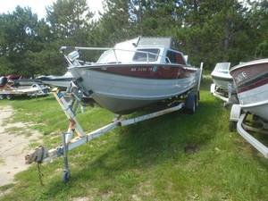 lot 166 image: 1989 Sea Nymph 22 Boat