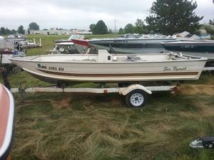 lot 17 image: 1984 Sea Nymph