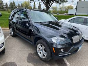 lot 29 image: 2009 BMW X5 4.8i Sport