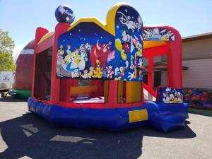 lot 10 image: 19 X 20 World of Disney Wet or Dry 5 in 1 Combo