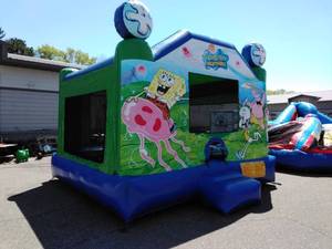 lot 16 image: 15 X 15 Sponge Bob Square Pants Moonwalk