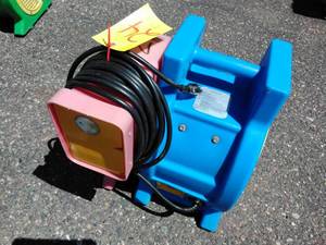 lot 24 image: 2 HP Blower