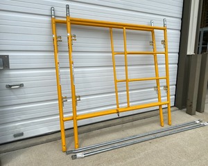 lot 10 image: Biljax 5X5 Scaffolding